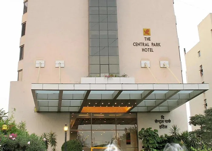 Pune Hotels near Pune International Airport (PNQ)